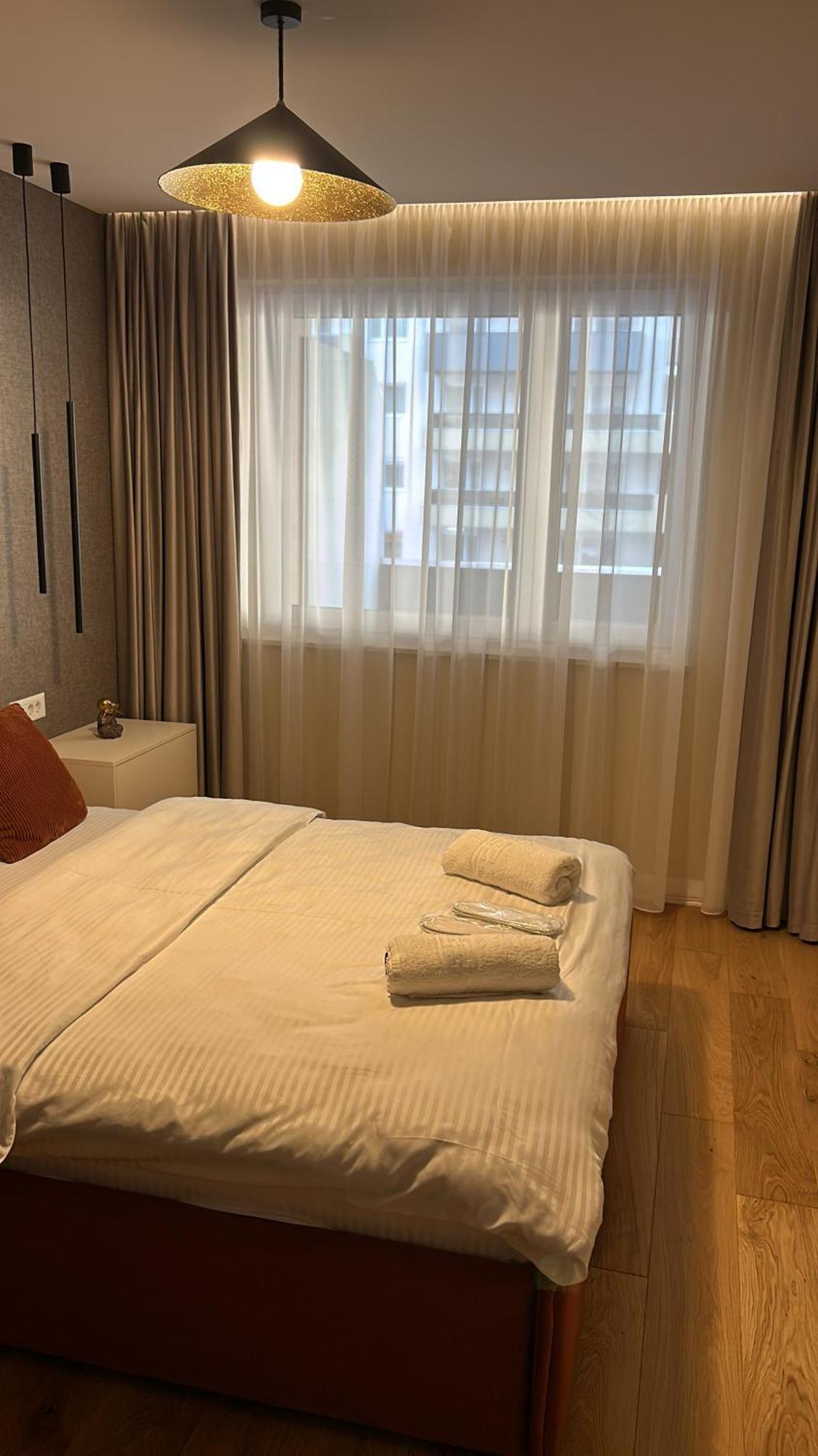 B-Holiday Luxury Apartments Urban Plaza براشوف المظهر الخارجي الصورة