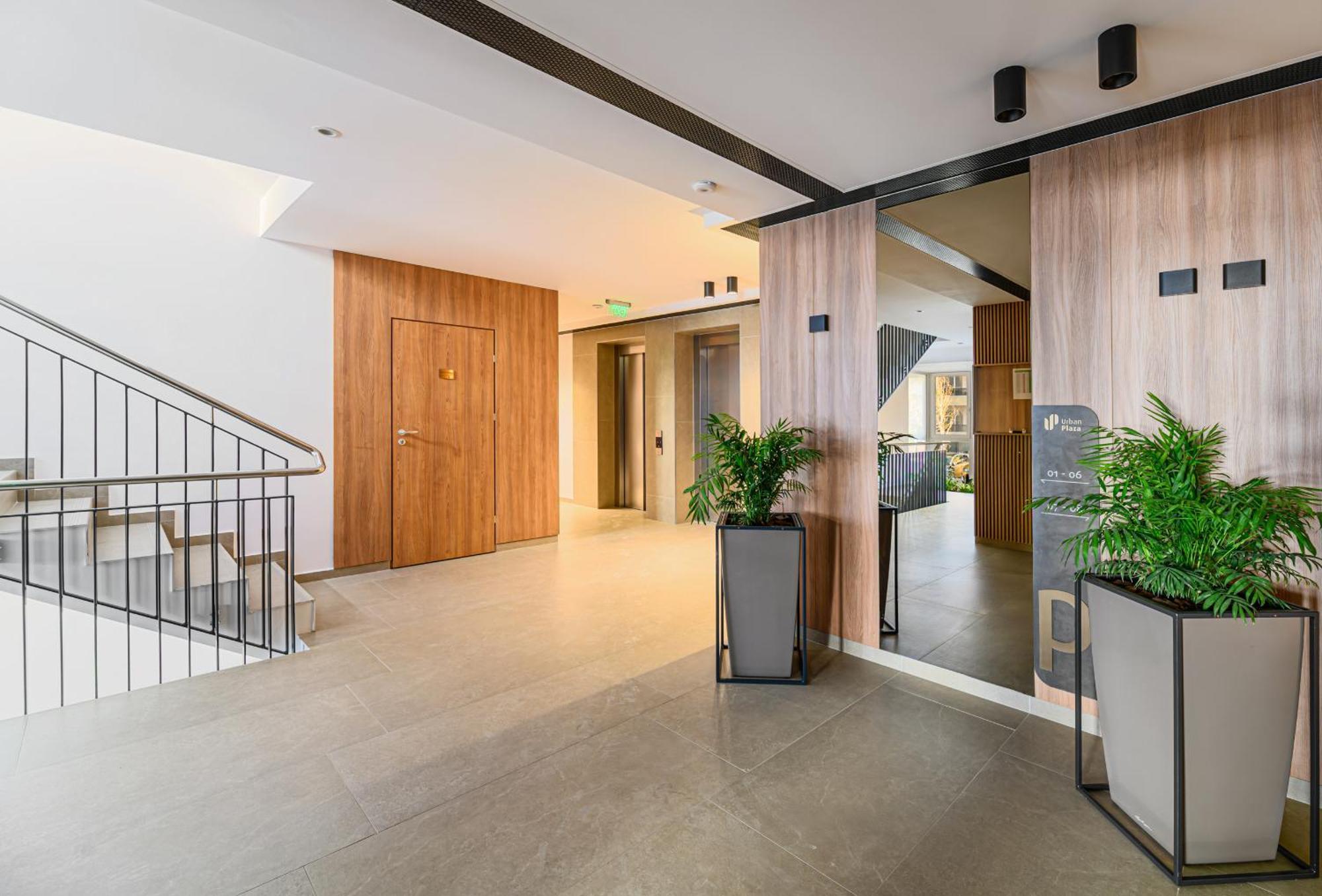 B-Holiday Luxury Apartments Urban Plaza براشوف المظهر الخارجي الصورة