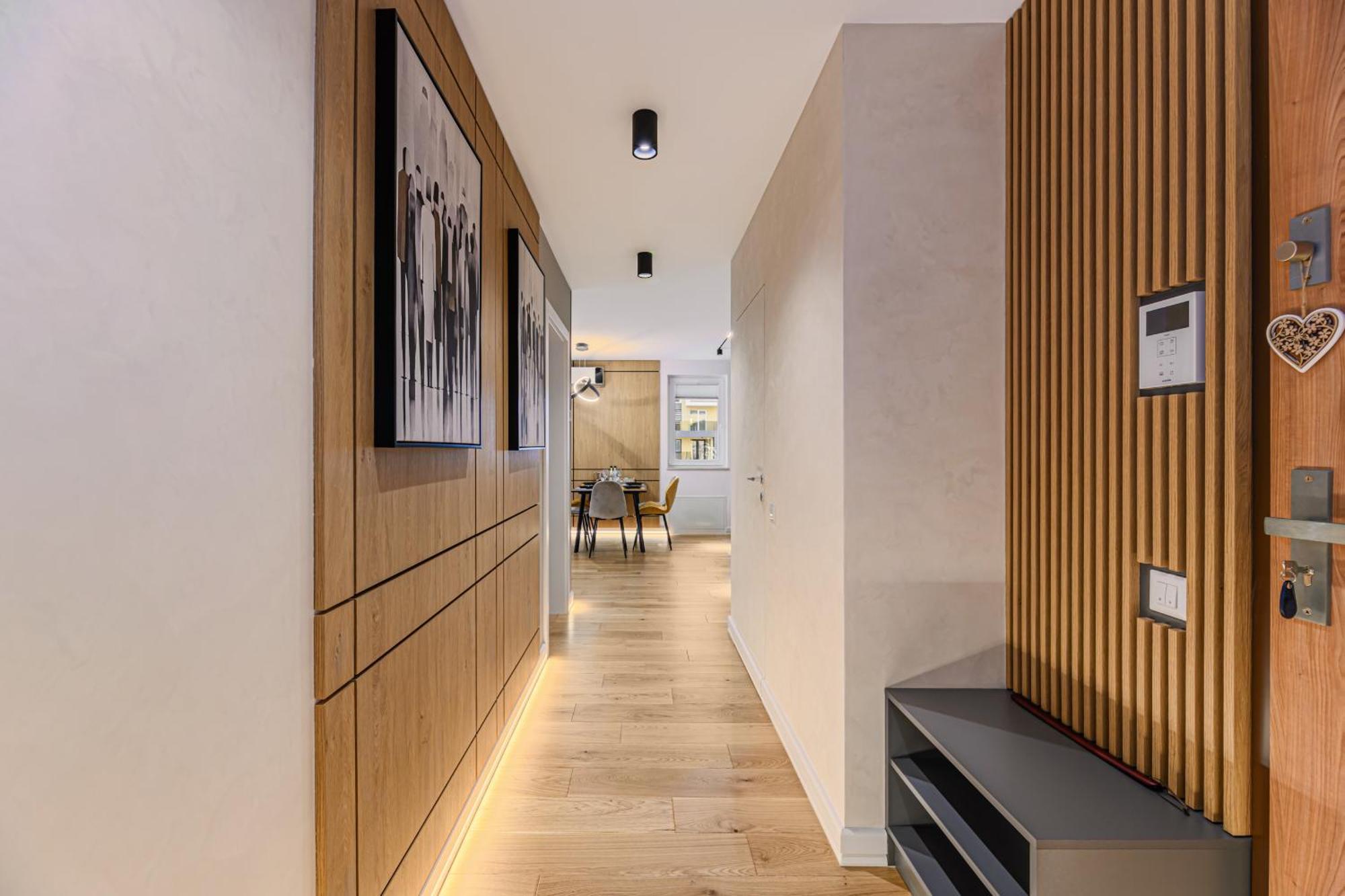 B-Holiday Luxury Apartments Urban Plaza براشوف المظهر الخارجي الصورة